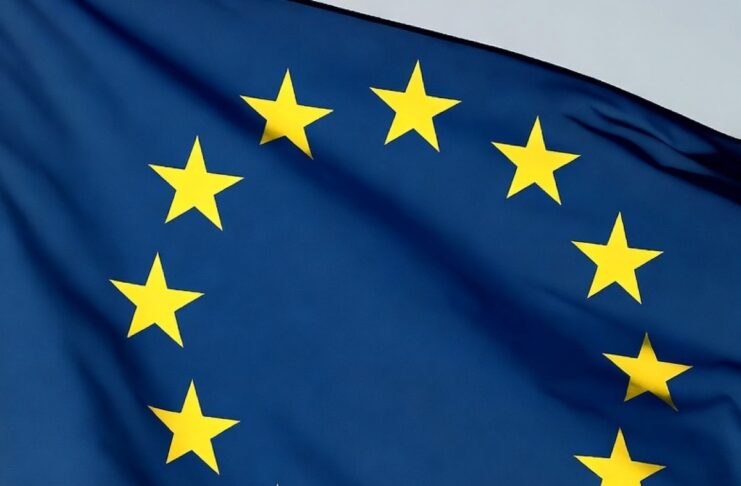 TikTok e Meta nel mirino della Commissione UE, non facile segnalare contenuti illegali - macitynet.it