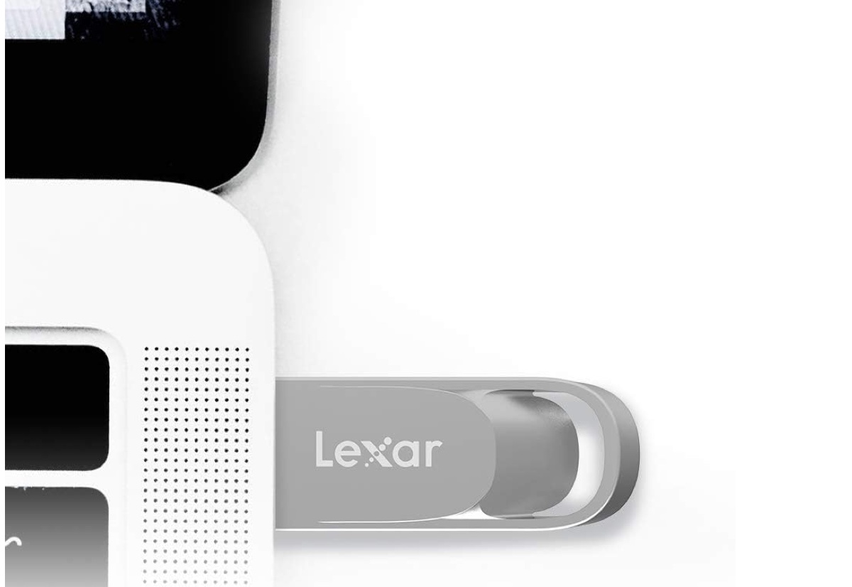 Chiavetta USB-A Lexar da 64 GB solo 8,99 euro - macitynet.it Chiavetta USB-A Lexar da 64 GB solo 8,99 euro - macitynet.it