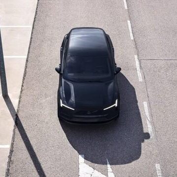 Volvo Cars lancia Volvo EX30 Black Edition - macitynet.it