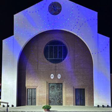 Recensione Govee Outdoor Laser Light Projector, luci, effetti e colori da Hallowen a Natale e oltre - macitynet.it