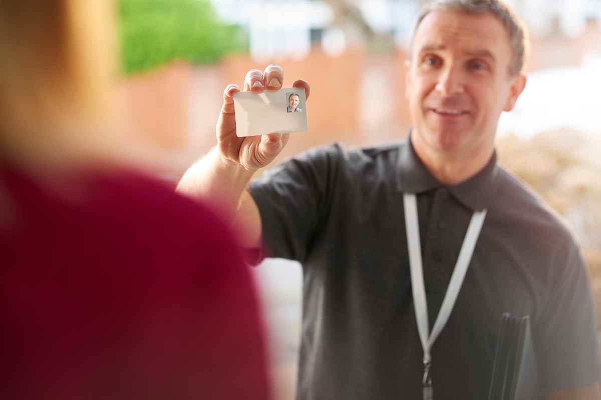 La truffa del medico corre sul web: promettono risparmio, ma è così che ti ingannano in cosa consiste truffa medico