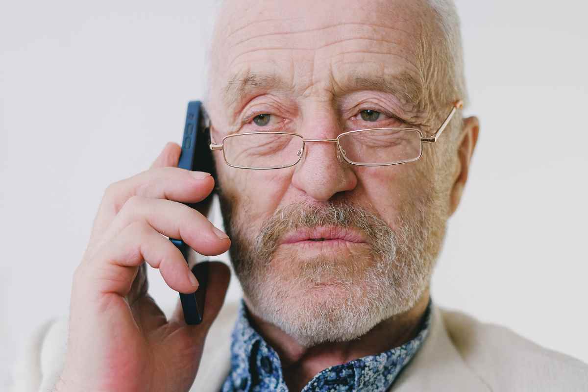 cosa non dire a telefono per essere truffati