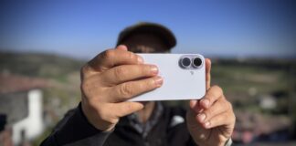 Recensione iPhone 17, quando Clark Kent è Superman - macitynet.it