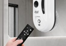 Robot lavafinestre, fa tutto da solo per 54 Euro Robot lavafinestre, fa tutto da solo per 50 € - macitynet.it