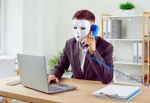 Il trucco della multa torna a truffare gli italiani: un click e il prelievo è andato, basta poco per riconoscerla Il trucco della multa torna a truffare gli italiani