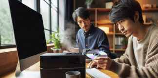 Utente che masterizza CD