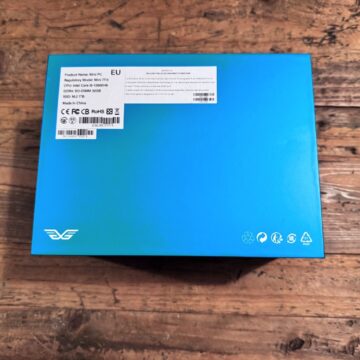 Recensione mini PC GEEKOM IT13 2025 Edition, piccolo ma potente e con tante porte - macitynet.it