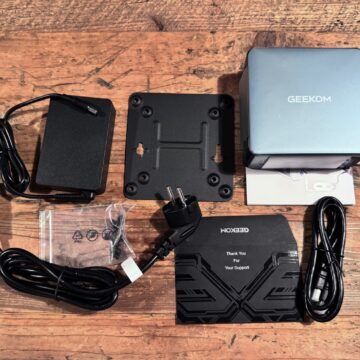 Recensione mini PC GEEKOM IT13 2025 Edition, piccolo ma potente e con tante porte - macitynet.it