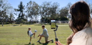 DJI Osmo Mobile 8 è il nuovo stabilizzatore per smartphone con tracciamento intelligente - macitynet.it