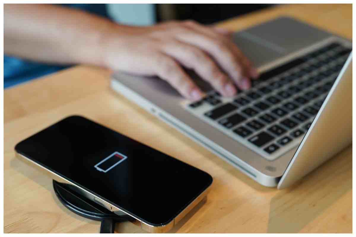 Devi cambiare subito telefono  