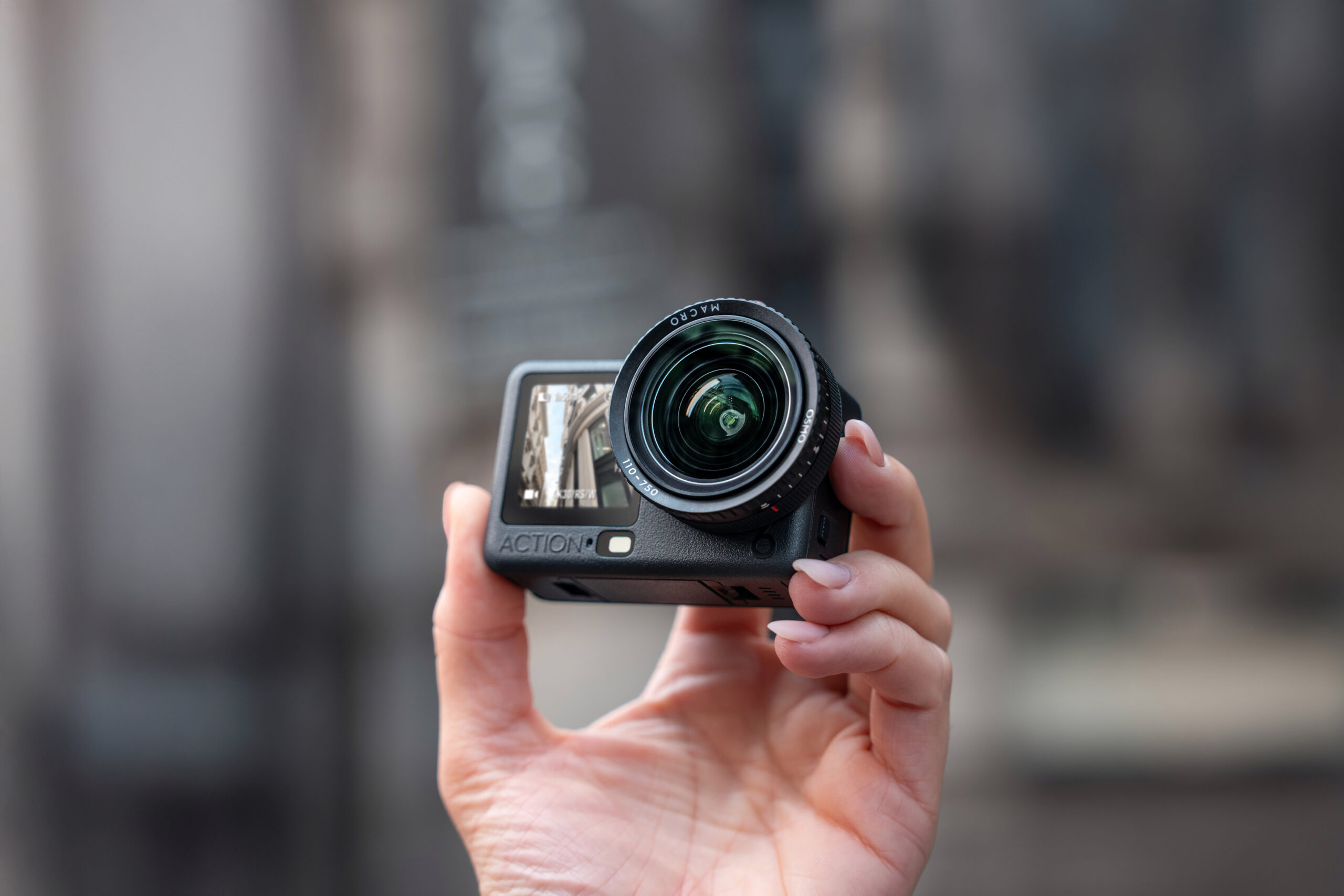 [NDA 18 novembre ore 13]DJI Osmo Action 6 è la nuova action cam con apertura variabile e sensore da 1/1,1 pollice - macitynet.it