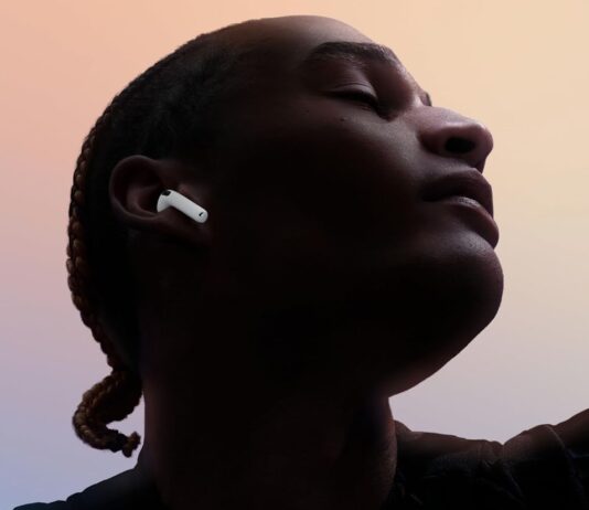 Ancora Black Friday, Airpods 4 in sconto al minimo storico, solo 99 € macitynet.it