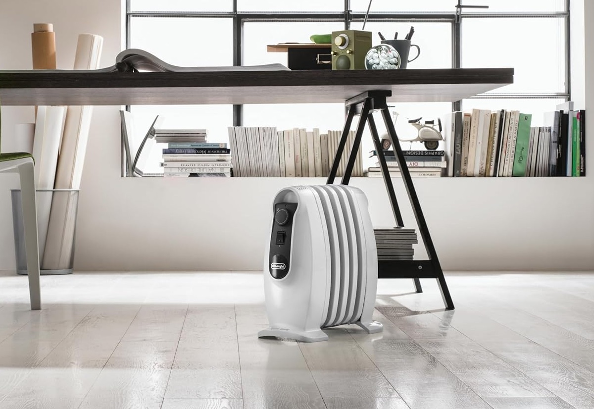 Black Friday, il mini radiatore silenziosissimo De'Longhi Serie Nano costa 69,90 - macitynet.it Mini radiatore silenziosissimo De'Longhi Serie Nano