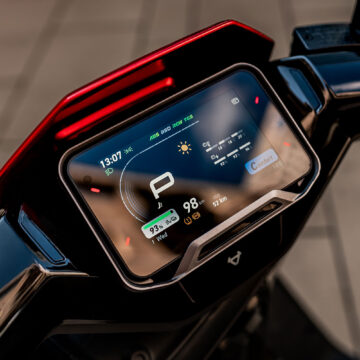 NIU, la gamma dei veicoli elettrici a due ruote del 2026 con autonomia estesa e nuovo design - macitynet.it