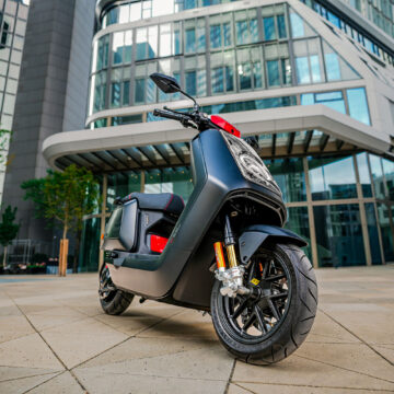 NIU, la gamma dei veicoli elettrici a due ruote del 2026 con autonomia estesa e nuovo design - macitynet.it