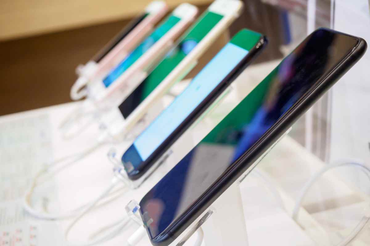 Allarme WhatsApp, questi cellulari mettono a rischio foto e dati personali: scopri se il tuo è tra loro - macitynet.it quali cellulari sono a rischio