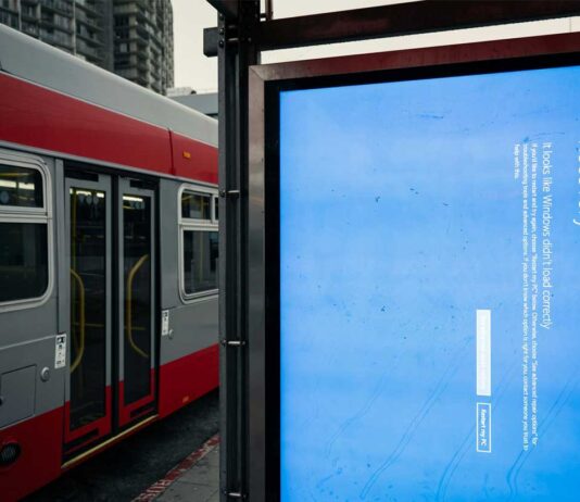 Polvere sotto il tappeto: Microsoft non vuol far sapere quando Windows va in crash Schermata errore in una stazione