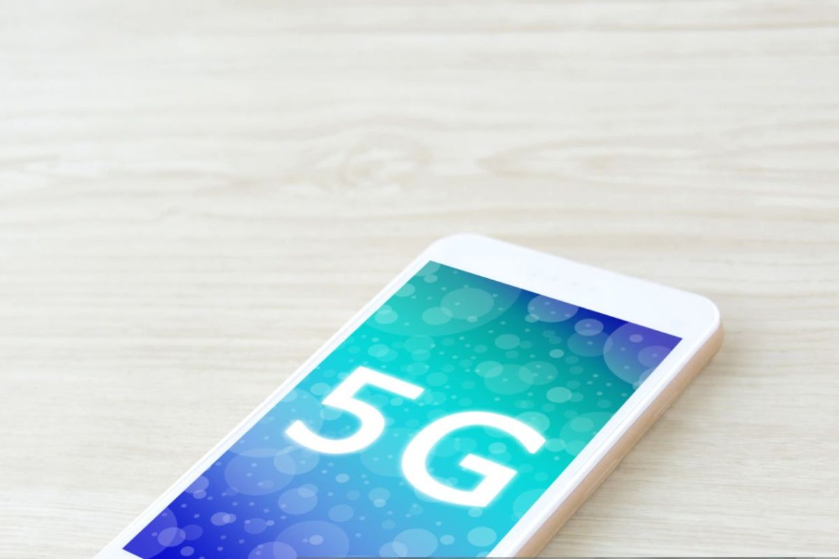 5G smartphone Navigare gratis in 5G con un clic