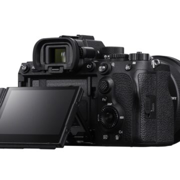 Sony, ufficiali la full frame Alpha 7 V e l’obiettivo FE 28-70MM F/3.5-5.6 OSS II - macitynet.it