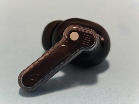 Recensione Nothing Ear (3), l'evoluzione premium degli auricolari trasparenti con Super Mic integrato - macitynet.it