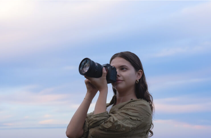 Sony, ufficiali la full frame Alpha 7 V e l’obiettivo FE 28-70MM F/3.5-5.6 OSS II - macitynet.it