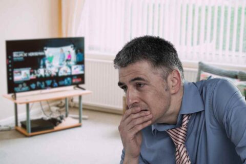La vostra TV può raccogliere dati e registrare la voce anche con lo schermo spento