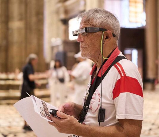 Con gli smartglass dentro il Duomo di Milano, i visitatori indietro nel tempo e in luoghi nascosti Con gli smartglass dentro il Duomo di Milano, i visitatori indietro nel tempo e in luoghi nascosti - macitynet.it