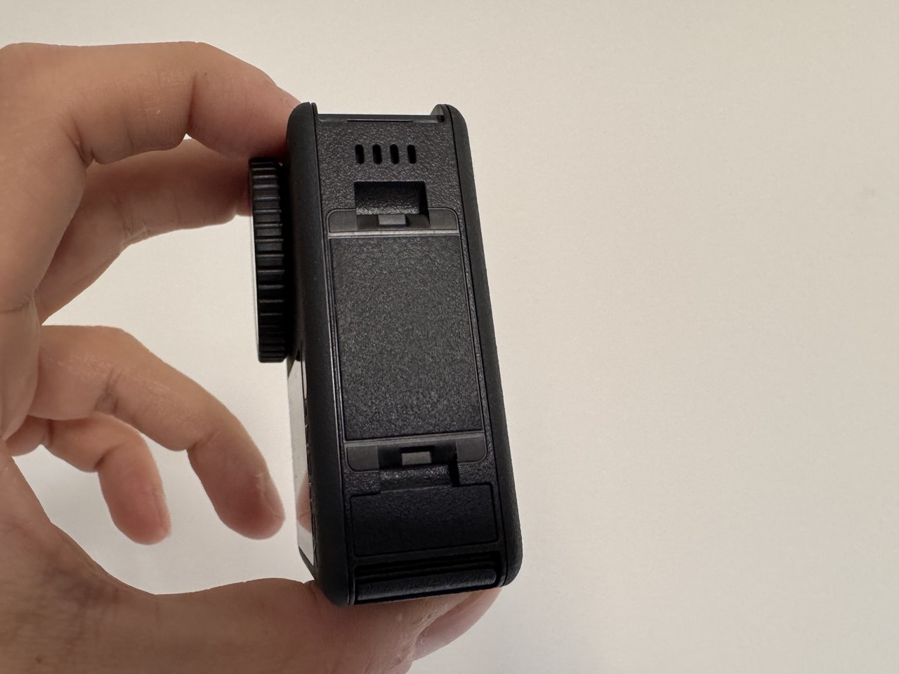Recensione Action Cam DJI Osmo Action 6, sensore quadrato e apertura variabile cambiano le regole del gioco - macitynet.it Recensione Action Cam DJI Osmo Action 6, sensore quadrato e apertura variabile cambiano le regole del gioco - macitynet.it