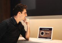 Samsung mette il fitoplancton nel nuovo display ad inchiostro elettronico Samsung mette il fitoplancton nel nuovo display ad inchiostro elettronico - macitynet.it