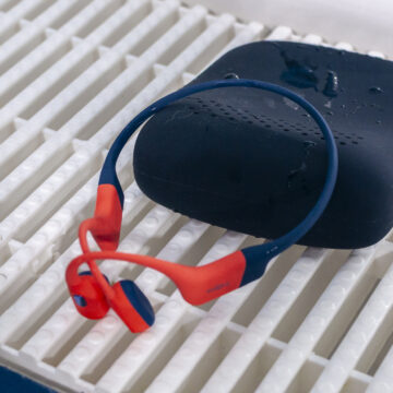 Recensione Shokz OpenSwim Pro, musica sopra e sott’acqua, in streaming e offline - macitynet.it