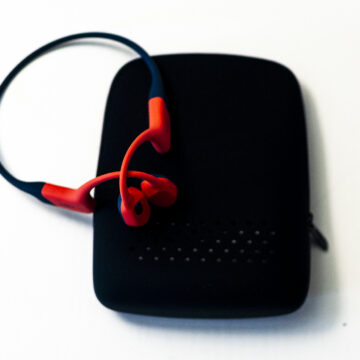 Recensione Shokz OpenSwim Pro, musica sopra e sott’acqua, in streaming e offline - macitynet.it