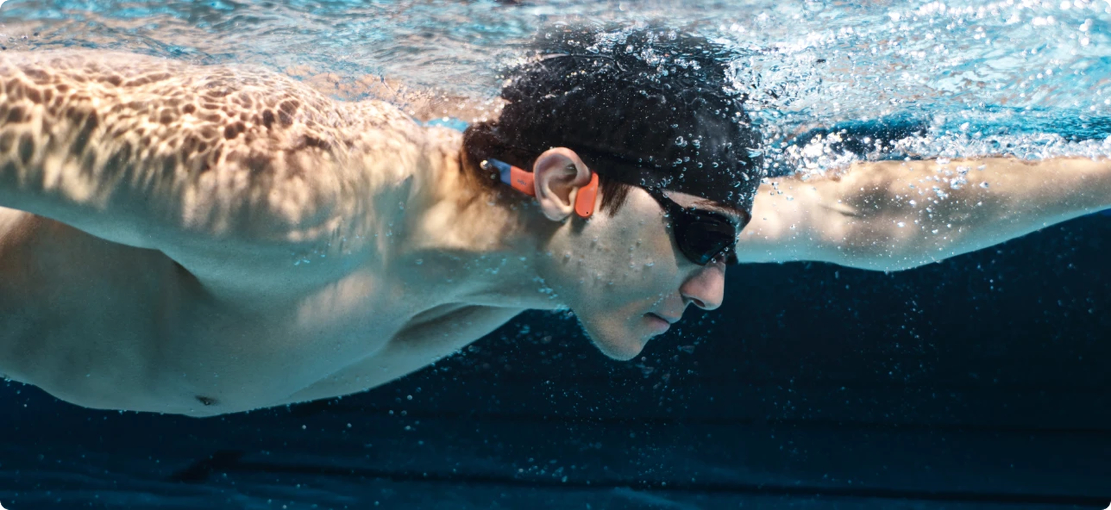 Recensione Shokz OpenSwim Pro, musica sopra e sott’acqua, in streaming e offline - macitynet.it Recensione Shokz OpenSwim Pro, musica sopra e sott’acqua, in streaming e offline - macitynet.it