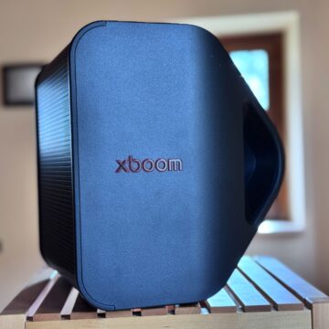 LG XBOOM Stage 301 recensione: potenza, karaoke evoluto e batteria sostituibile - macitynet.it