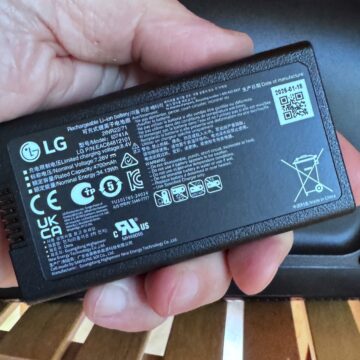 LG XBOOM Stage 301 recensione: potenza, karaoke evoluto e batteria sostituibile - macitynet.it