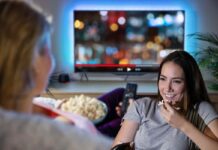 Trasforma il tuo salotto in un cinema: ecco la piattaforma streaming che rende i film incredibilmente realistici piattaforme streaming per film