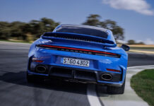 Porsche, l’elettrico e l’ibrido superano il termico in Europa In Europa lo scorso anno Porsche ha venduto più modelli elettrici che con motori tradizionali - macitynet.it