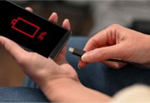 Smartphone, non ricaricarlo mai in questi orari: così distruggi la batteria e ne dimezzi la durata ricarica smartphone
