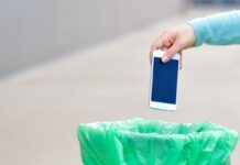 Allarme hacker, questi 9 modelli di smartphone vanno gettati subito: i tuoi dati sono in serio pericolo Allarme hacker getta questi smartphone