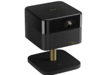 Epson iEF-73, nuovo videoproiettore per home cinema Epson iEF-73, nuovo videoproiettore per home cinema - macitynet.it