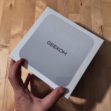 Recensione Geekom A8 con Ryzen 7 8745HS: il mini PC con AMD che può sostituire un desktop - macitynet.it