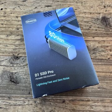 Recensione Case TerraMaster D1 Pro : Thunderbolt 5 per far volare gli SSD come mai prima - macitynet.it