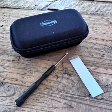 Recensione Case TerraMaster D1 Pro : Thunderbolt 5 per far volare gli SSD come mai prima - macitynet.it