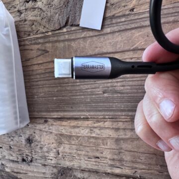 Recensione Case TerraMaster D1 Pro : Thunderbolt 5 per far volare gli SSD come mai prima - macitynet.it