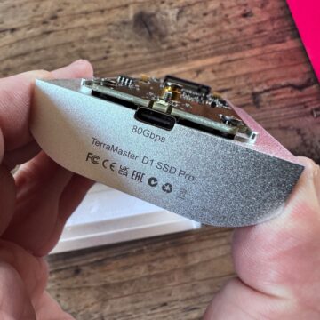 Recensione Case TerraMaster D1 Pro : Thunderbolt 5 per far volare gli SSD come mai prima - macitynet.it