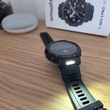 In prova Amazfit T-Rex 3 Pro, il dinosauro dei rugged watch che sfida i giganti con titanio e mappe offline - macitynet.it