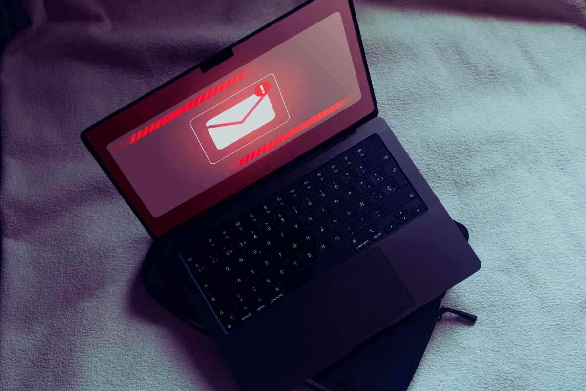 Smishing, è questa la nuova frontiera delle truffe online che preoccupa gli analisti - macitynet.it Smishing, è questa la nuova frontiera delle truffe online che preoccupa gli analisti - macitynet.it