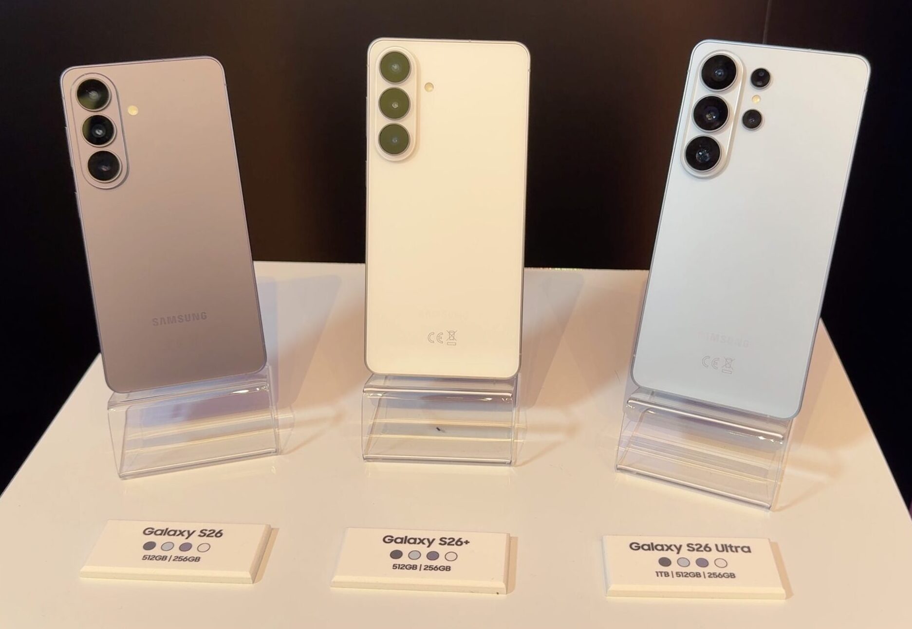 Serie Galaxy S26 e Galaxy Buds4: l’AI che semplifica davvero, differenze tra i modelli e anteprima fotografica - macitynet.it Serie Galaxy S26 e Galaxy Buds4: l’AI che semplifica davvero, differenze tra i modelli e anteprima fotografica - macitynet.it