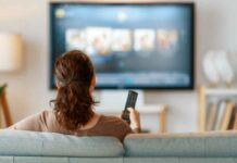 TV, la regola dei 30° che nessuno ti dice è la svolta in casa: zero danni e visione da cinema guardare Tv