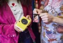 Canon Zoemini C, fotcamera istantanea per immagini adesive: solo 67 € Canon Zoemini C, fotcamera istantanea per immagini adesive: solo 67 € - macitynet.it