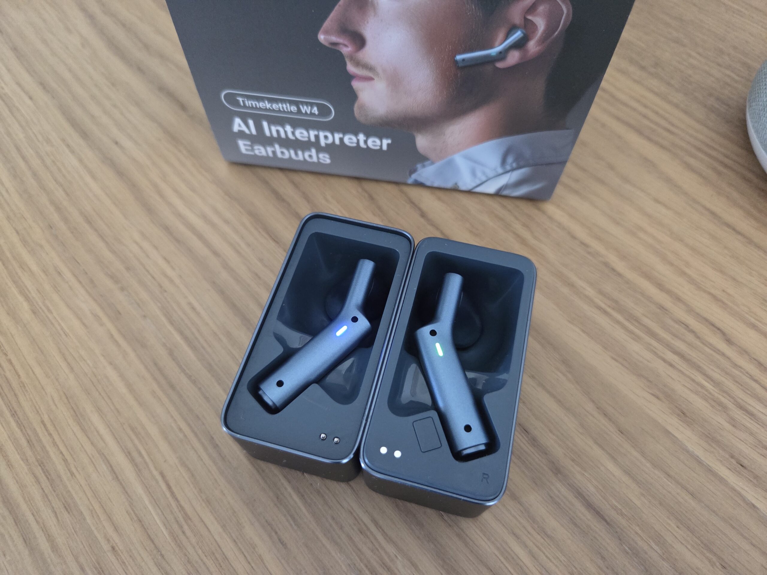 Recensione Timekettle W4, la traduzione simultanea per il mondo reale passa per gli auricolari - macitynet.it Recensione Timekettle W4, la traduzione simultanea per il mondo reale passa per gli auricolari - macitynet.it
